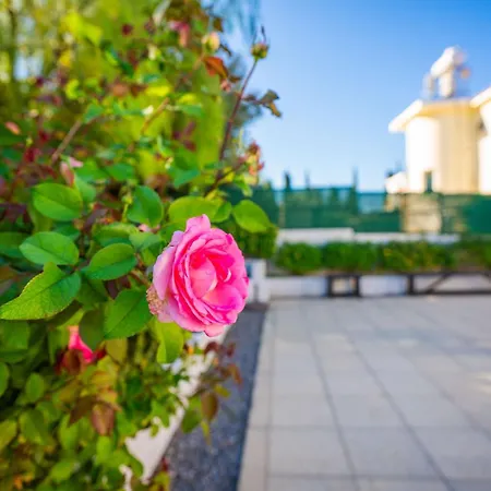 וילה Karlsen With Private Pool And View *