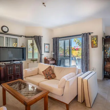 Karlsen With Private Pool And View Villa
