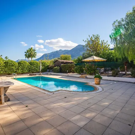 Karlsen With Private Pool And View *