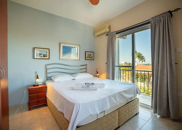 Karlsen With Private Pool And View