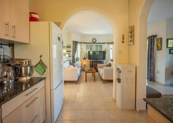 וילה Karlsen With Private Pool And View