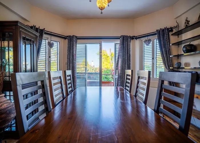 וילה Karlsen With Private Pool And View *