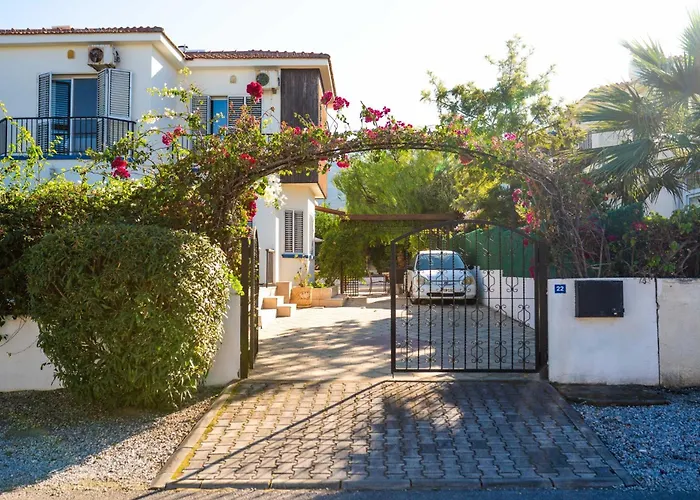 Karlsen With Private Pool And View וילה Vavilas