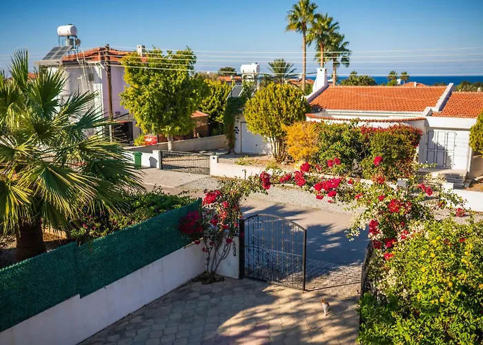 וילה Karlsen With Private Pool And View