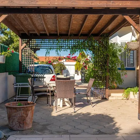 Karlsen With Private Pool And View Villa Vavilas