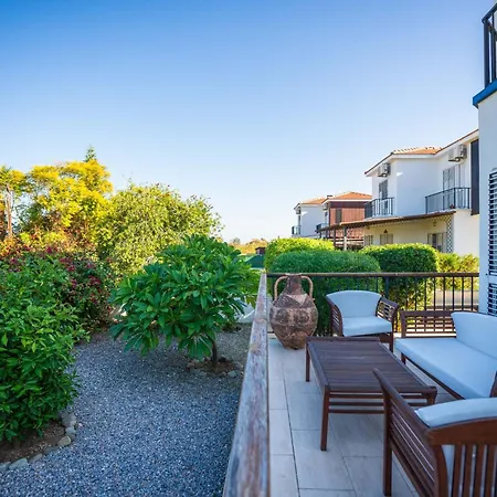 Karlsen With Private Pool And View Vavilas