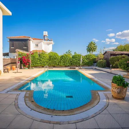 Karlsen With Private Pool And View * Vavilas